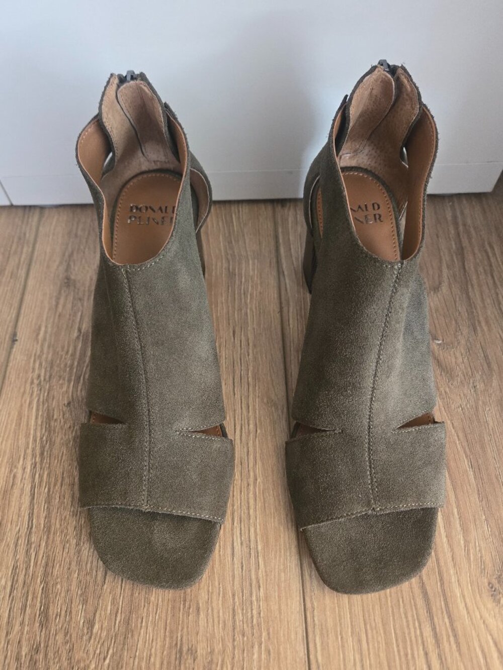 DonalD Pliner Perra Block Heel Sandal